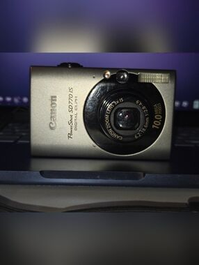 Canon PowerShot SD770IS Digital Elph Camera GUC
